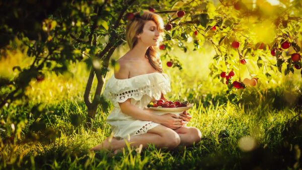 Wallpaper Under, Sitting, Model, Girl, Girls, Tree, Beautiful, Dress, Fruit, Half, Wearing, White