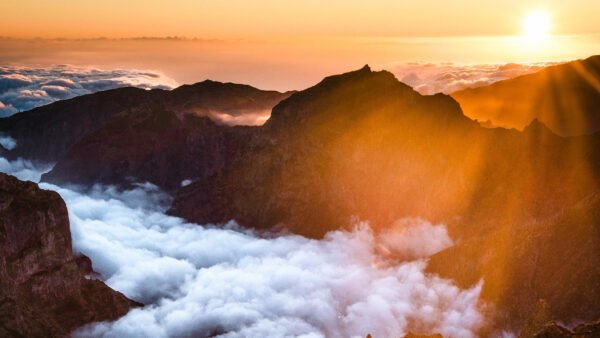 Wallpaper Mountains, Cloudy