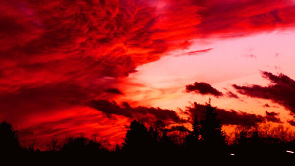 Wallpaper Sky, Dark, Green, Above, Nighttime, Trees, Red, During, Clouds