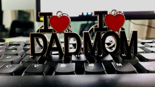 Wallpaper Letters, Keyboard, MOM, Dad, Love, Desktop