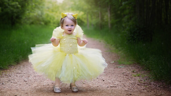 Wallpaper Cute, Standing, Road, Desktop, Girl, Green, Background, Yellow, Baby, Wearing, Trees, Dress