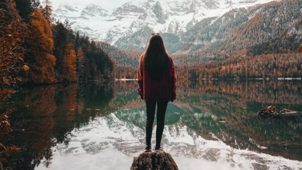 Wallpaper Near, Reflection, Alone, Trees, Lake, Girl, Standing, Stone, With, Mountains, And, Rock