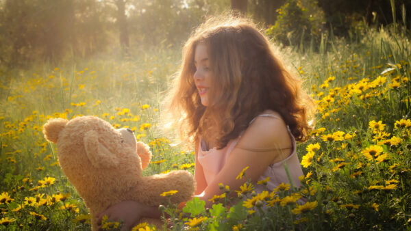 Wallpaper Yellow, Around, Teddy, Sitting, Playing, Cute, Desktop, Mobile, Child, And, Flowers, Girl, With, Bear