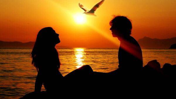 Wallpaper Sitting, Sea, Couples, Desktop, Background, Couple, Sunrise, During, Sand, Are