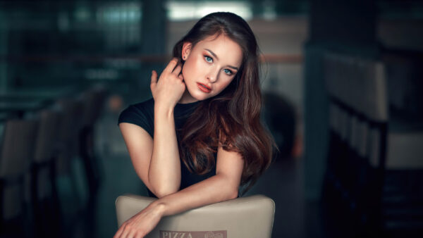 Wallpaper Wearing, Blur, Background, Girl, Dress, Girls, Model, Chair, Brunette, Sitting, Black