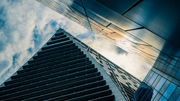 Wallpaper Cloudy, Under, Building, Daytime, Desktop, Worms, Cool, During, Black, Sky, View, Eye