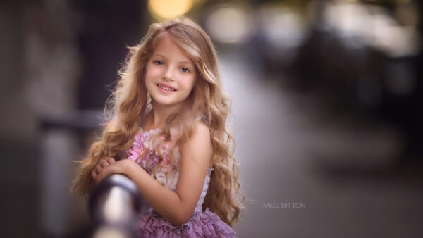 Wallpaper Blur, Girl, Little, Bokeh, Wearing, Lights, Background, Smiley, Cute, Dress, Pink, Desktop