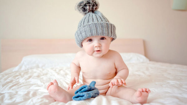Wallpaper Ash, Child, Sitting, Cap, Baby, Knitted, Bed, White, Woolen, Cute, Wearing