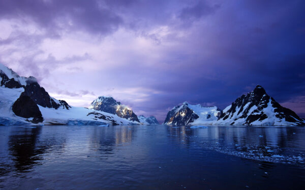 Wallpaper Lemaire, Purple, Antarctica, Channel