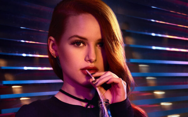 Wallpaper Madelaine, Riverdale, Petsch