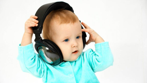 Wallpaper Background, Headphones, Wearing, Boy, Cute, White, Baby, Desktop, Dress, Blue