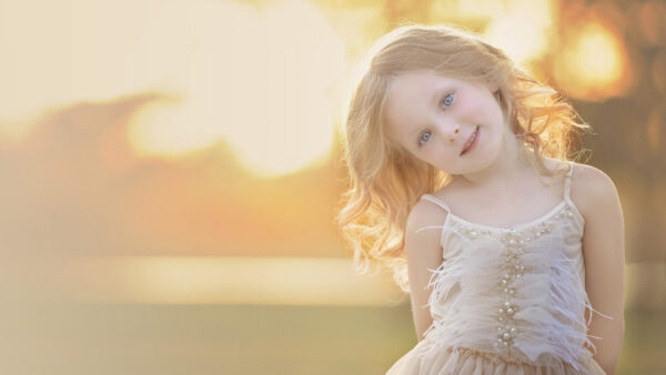 Wallpaper Dress, Wearing, Background, Eyes, White, Bokeh, Standing, Girl, Blur, Cute, Little, Grey