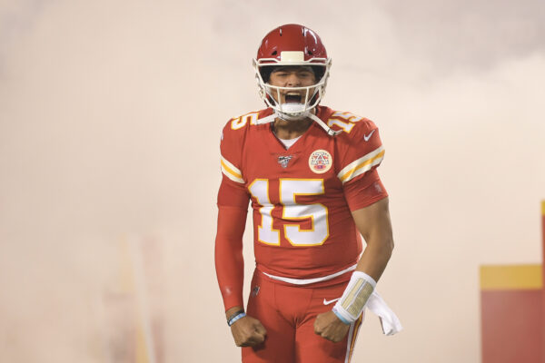 Wallpaper Helmet, Wearing, Mahomes, Face, Dress, Sports-other, Angry, And, Red, Desktop, Sports, With, Patrick, Shouting