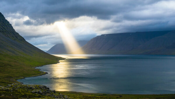 Wallpaper Clouds, Sky, Lake, Sunbeam, With, Nature, Background, Mountain, Between