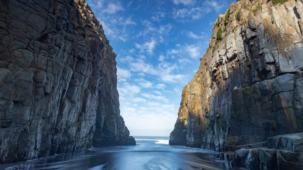 Wallpaper Mountains, Beach, Blue, Ocean, Sand, Under, Waves, Stream, Sky, Between, Rock