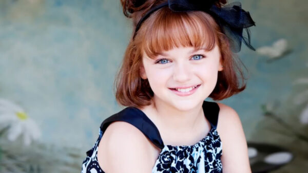 Wallpaper Girl, Blue, Little, Dress, Cute, Wearing, Eyes, Smiley, White