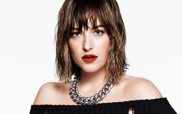 Wallpaper Dakota, Elle, 2017, Johnson