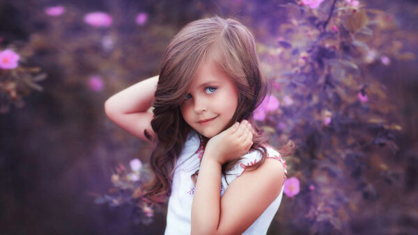 Wallpaper For, Giving, Blur, Girl, Wearing, Beautiful, Photo, Dress, White, Pose, Cute, Desktop, Background, Flowers