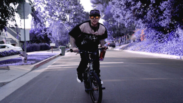 Wallpaper Mac, Purple, Cycling, Desktop, Celebrities, Trees, Road, Between, Miller