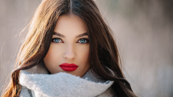 Wallpaper View, Ash, Eyes, Model, Dress, Wearing, Girl, Woolen, Closeup, Standing, Beautiful, Background, Girls, Blur, Blue