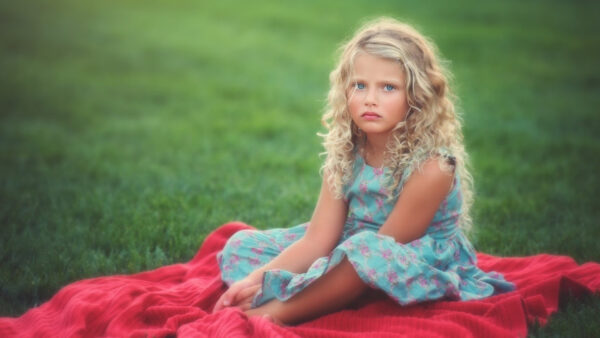 Wallpaper Field, Little, Grass, Eyes, White, Wearing, Dress, Girl, Cloth, Green, Blue, Red, Hair, Cute, Sitting