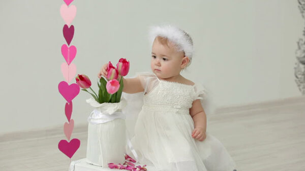 Wallpaper Girl, WALL, Baby, Tulips, Touching, Background, Child, Wearing, White, Pink, Cute, Dress