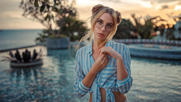 Wallpaper Standing, Blur, And, Shirt, Model, Striped, White, Girls, Girl, Background, Wearing, Blue, Pool, Specs, During, Sunset, Beautiful