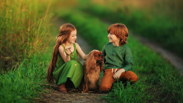 Wallpaper Little, Are, Dress, Background, Girl, Dog, Boy, Green, Blur, Cute, And, With, Wearing, Grass, Desktop, Sitting