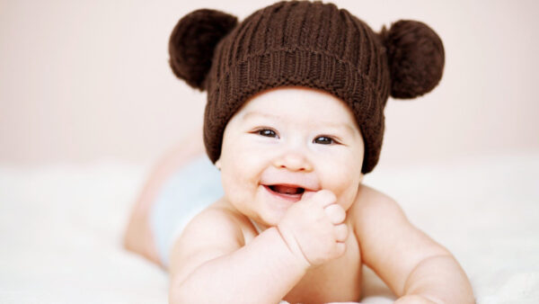 Wallpaper Having, Wearing, Cap, Hand, Mouth, Baby, Cute, Knitted, Desktop, Brown, Smiley, Woolen