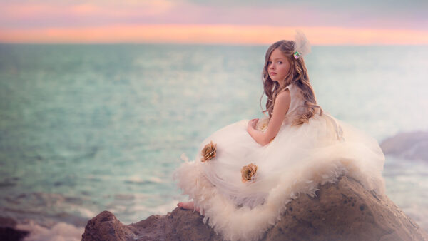 Wallpaper Wearing, Sand, White, Desktop, Cute, Dress, Rock, Little, Girl, Sitting