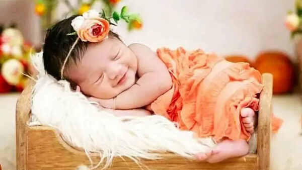 Wallpaper Orange, Child, Dress, Baby, Bed, Smiling, Wearing, Sleeping, Cute, Girl, Little, Light