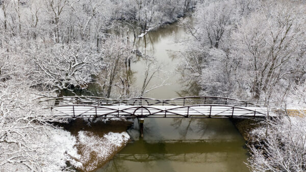 Wallpaper Covered, Trees, Wooden, Snow, Bridge, Winter, Between, Desktop, River, Surrounded