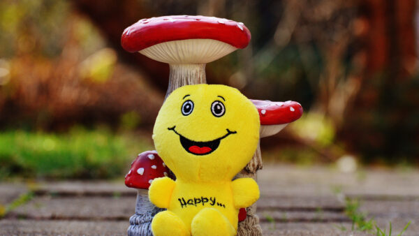 Wallpaper Emoji, Mushrooms, Leaning, Yellow, Toy