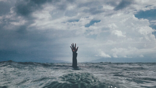 Wallpaper Hand, Desktop, One, Middle, The, Depression, Cloudy, Under, Sea, Sky