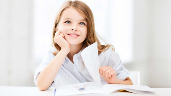 Wallpaper Sitting, Cute, Shirt, Wearing, Blur, White, Little, Eyes, Book, With, Background, Grey, Girl, Smiling