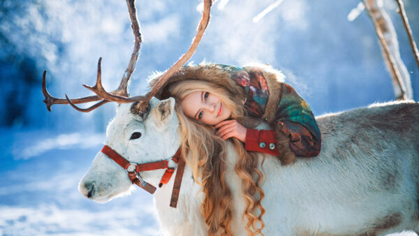 Wallpaper Girl, Model, Deer, Snow, Hair, White, Long, Dress, Girls, Leaning, Field, Colorful, Wearing, Background