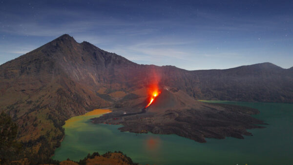 Wallpaper Volcanic, Mountain, Water, Desktop, Surrounded, Nature