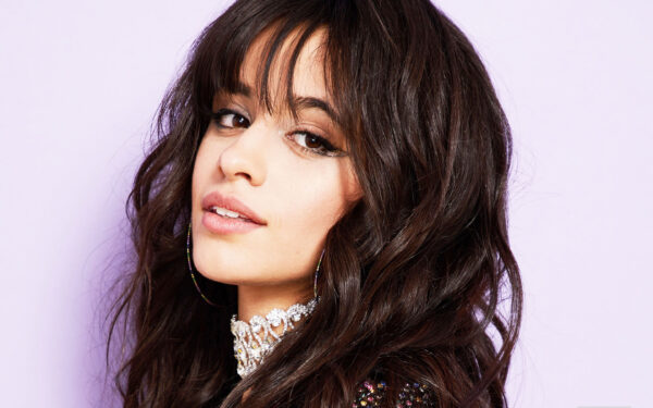 Wallpaper Camila, Cabello