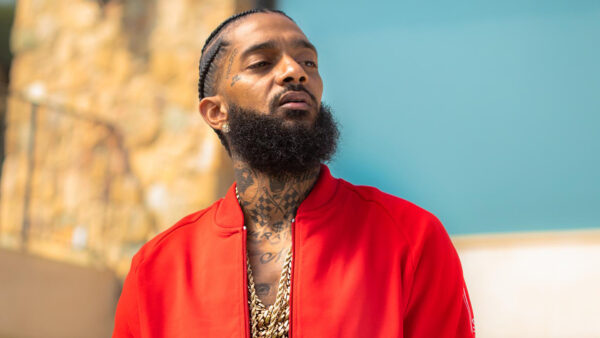 Wallpaper Red, Chains, Nipsey, Wearing, Looking, Side, Tattoos, Hussle, Music, Background, Blur, Having, Neck, And, Coat, Desktop, Blue