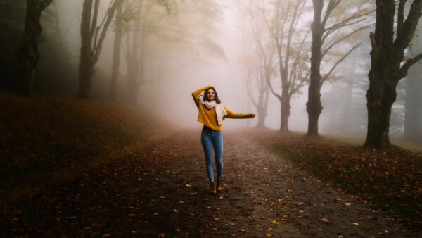 Wallpaper And, Top, Forest, Yellow, Wearing, Blue, Model, Girls, Fog, Background, Jeans, Standing, Girl