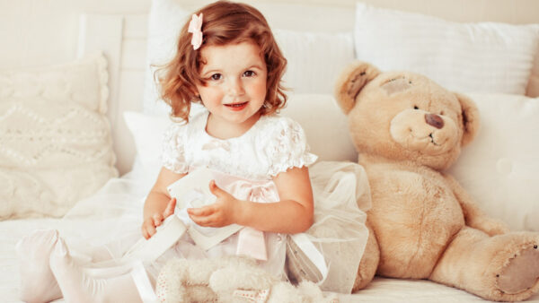 Wallpaper Teddy, White, Wearing, Sitting, Cute, Girl, Beautiful, Baby, Dress, Bed, Big, Bear, With