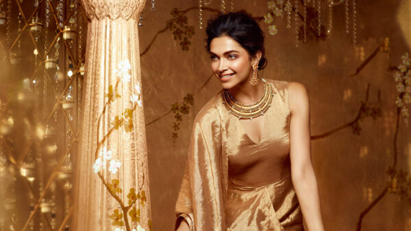 Wallpaper Dress, Deepika, Wearing, Padukone, Color, Girls, Smiley, Golden