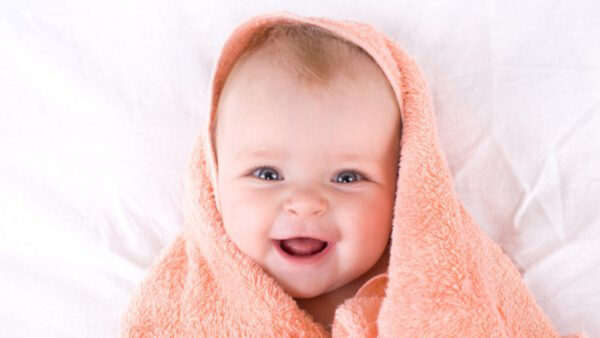 Wallpaper Light, Covering, Smiling, Child, Cute, With, Closeup, View, Baby, Towel, Orange, Cloth