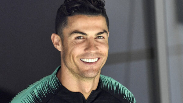 Wallpaper CR7, Green, Cristiano, Smiling, Dress, Wearing, Ronaldo