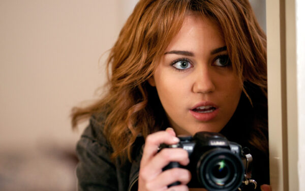 Wallpaper Undercover, Miley, Cyrus