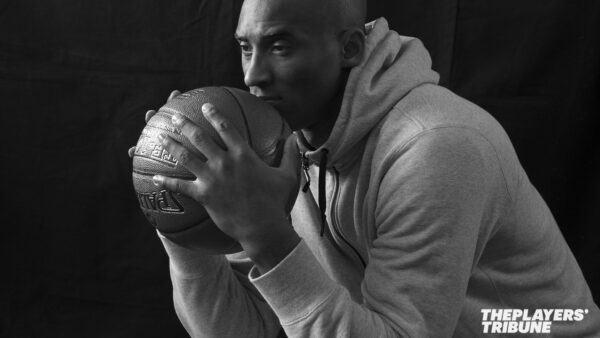 Wallpaper Near, Background, Kobe, Ball, His, Bryant, Celebrities, Bean, Holding, Face, Black