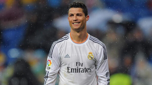 Wallpaper Dress, Ronaldo, Standing, Smiley, Sports, Cristiano, Background, CR7, Blur, Wearing, White