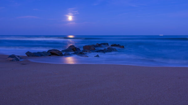 Wallpaper Sky, Sand, Waves, Blue, Under, Ocean, Stones, Moon, Beach, Beautiful