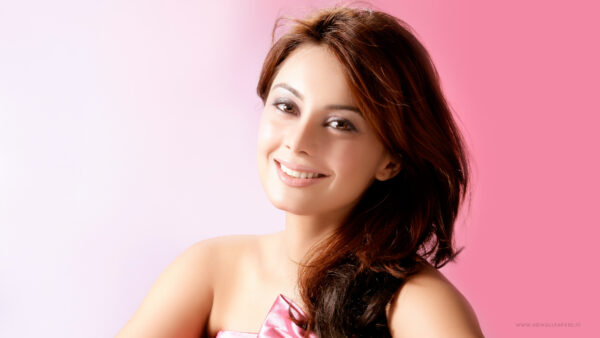 Wallpaper Minissha, Lamba