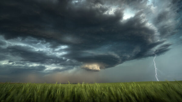 Wallpaper Desktop, Cloudy, Storm, Under, Sky, Field, Green, Nature, With, Lightning